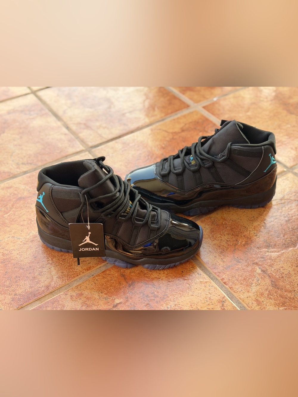 Size 8 Men’s And Women’s 9.5 - Jordan Retro 11 Gamma Blue